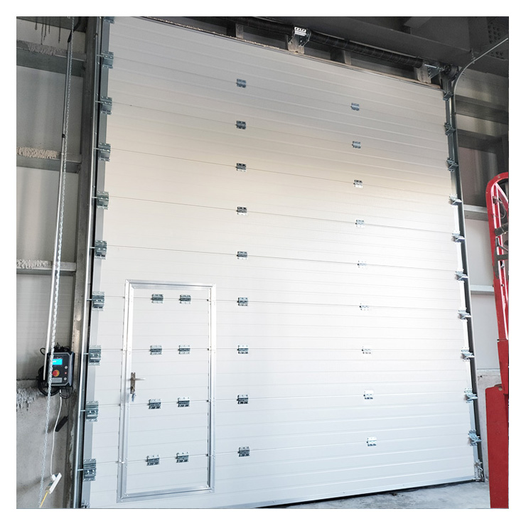Portes sectionnelles industrielles de haute qualité pour bâtiments d'usine, porte commerciale avec porte